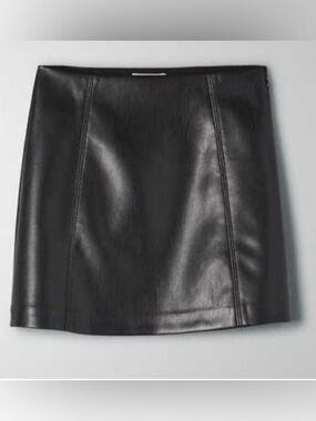 Aritzia Babaton Vegan Leather Black Mini Skirt